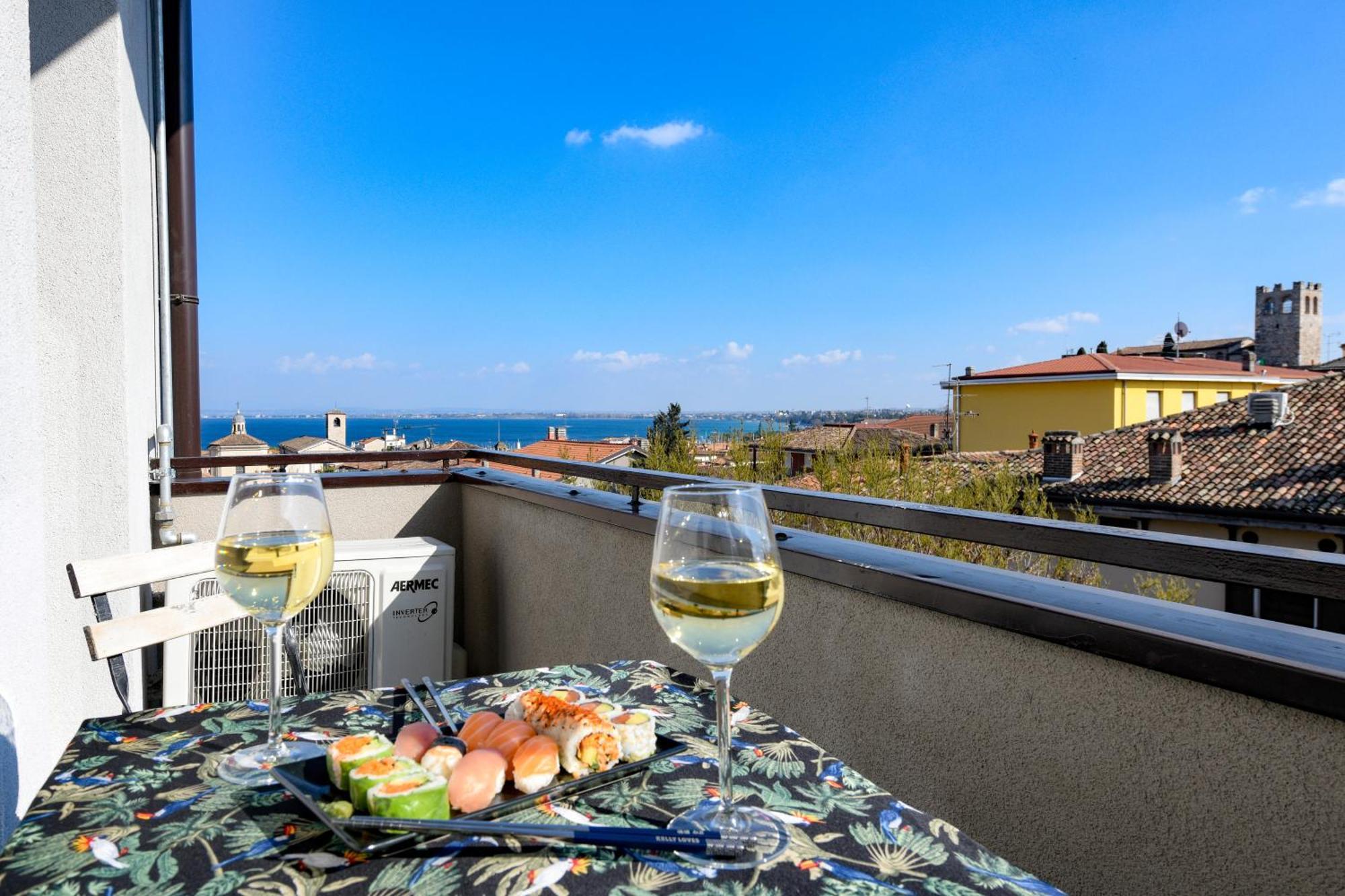 Desenzanoloft Official Partner Marriott Homes & Villas - Jack'S Penthouse Desenzano del Garda Buitenkant foto
